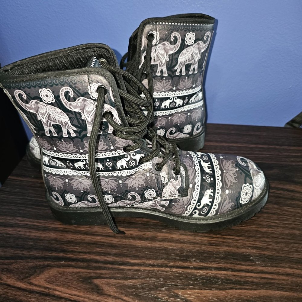 Mandala Elephant Leather Boots New Women’s Size 8 Mens Size 6